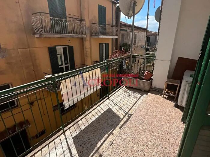 Appartamento trilocale in vendita in Via Ungheria, Trevignano Romano