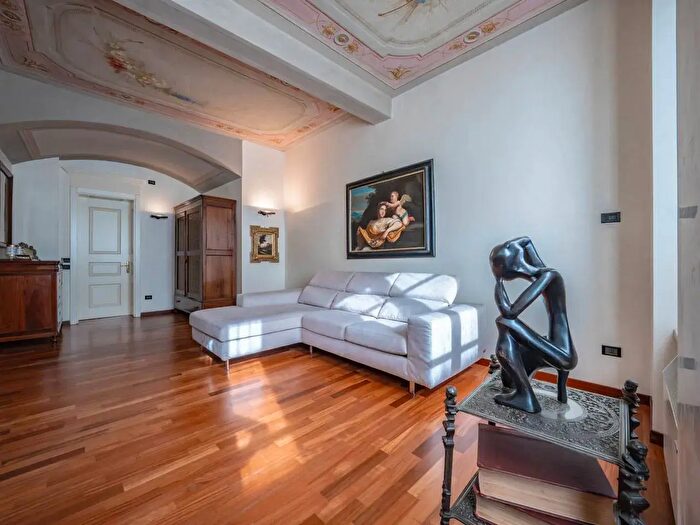 Appartamento trilocale in vendita in Borgo Ronchini, Parma