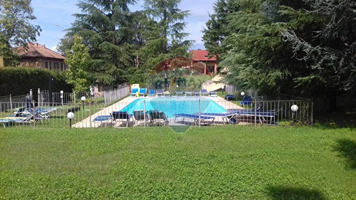 Appartamento trilocale in vendita in Via Giuseppe Mazzini, Lesmo