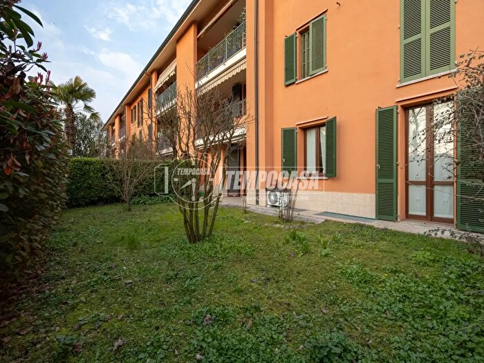 Appartamento quadrilocale in vendita in Via Gaspara Stampa, Cernusco Sul Naviglio