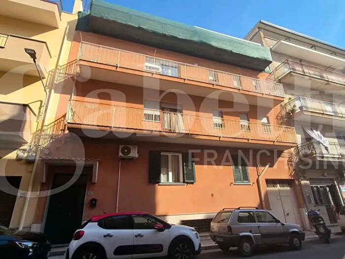 Appartamento quadrilocale in vendita in Via Amalfi, Bagheria