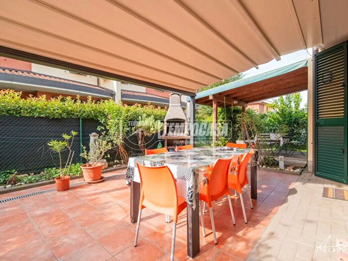 Casa quadrilocale in vendita in Via La Torre Pio, Soliera