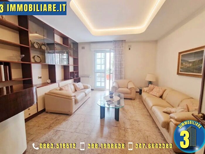 Appartamento con 5 locali in vendita in Barletta