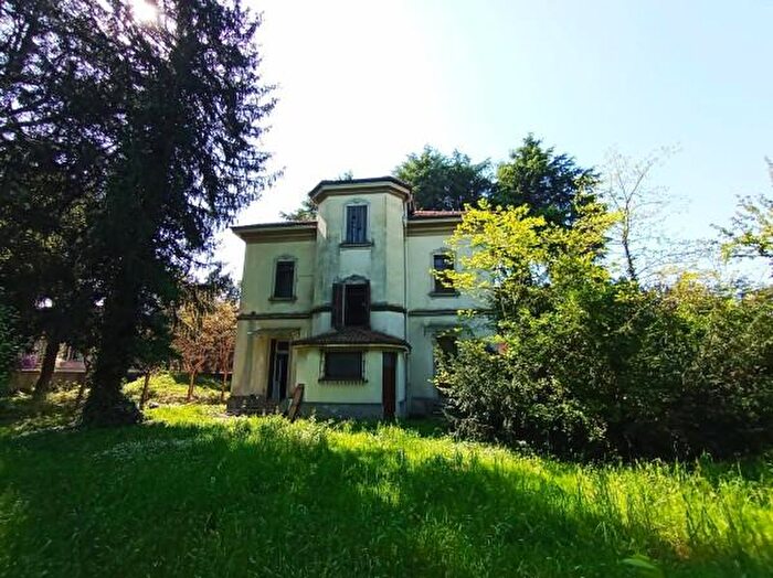 Case in Vendita e in Affitto - 2