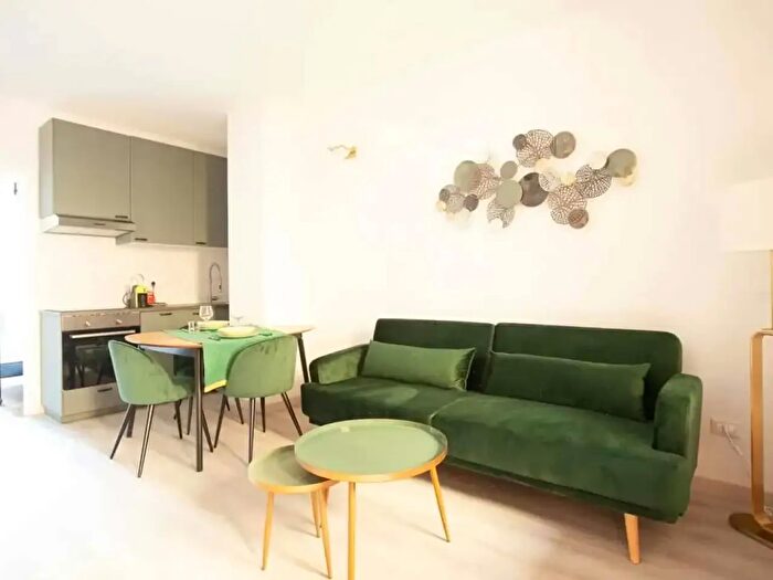 Appartamento monolocale in affitto in Via della Commenda, Milano