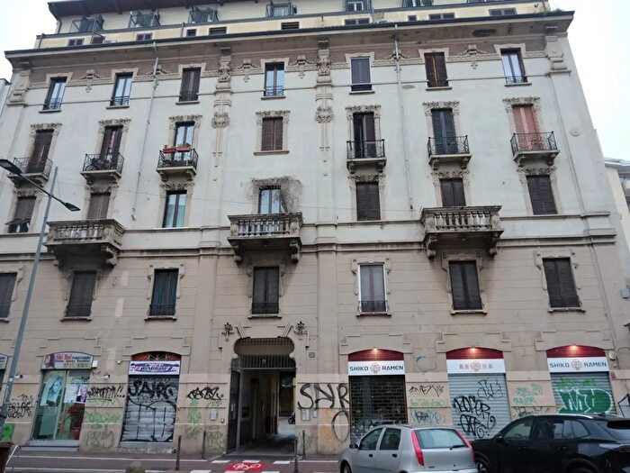 Appartamento bilocale in vendita in Via Padova, Milano