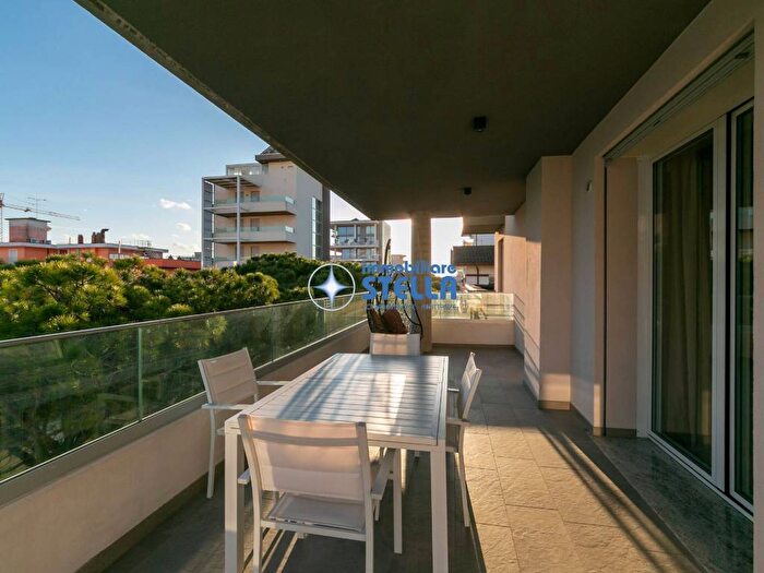 Appartamento trilocale in affitto in Piazza Trento, Lido Centro Ovest, Jesolo