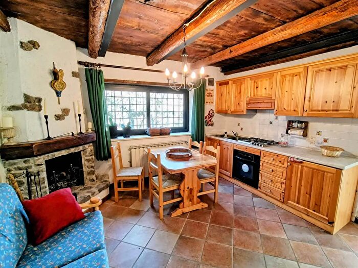 Appartamento con 5 locali in vendita in Pievepelago