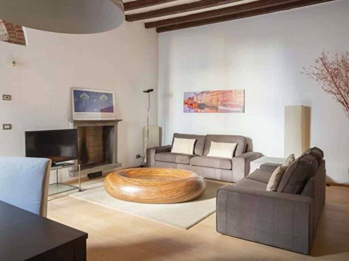 Appartamento bilocale in affitto in Corso Garibaldi, Moscova, Milano