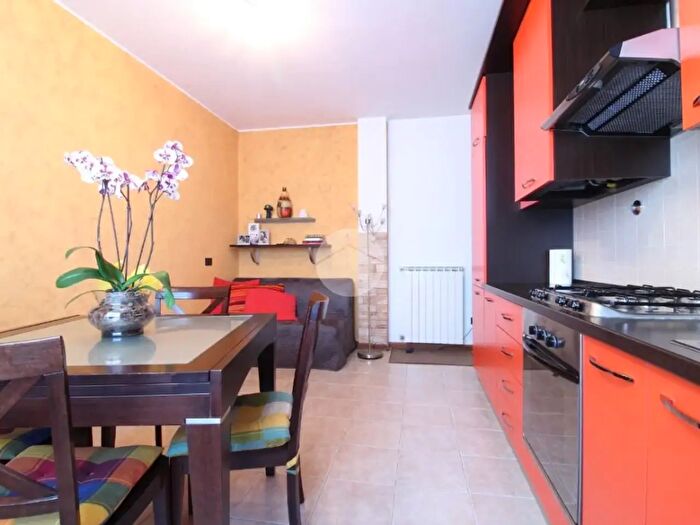 Appartamento bilocale in affitto in Via Giuseppe Giacosa, Trezzano Sul Naviglio