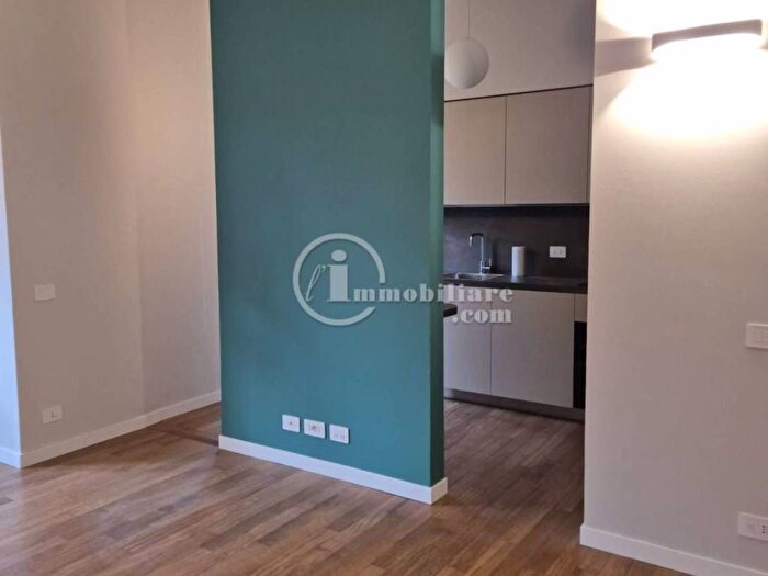 Appartamento trilocale in affitto in Piazzale Lorenzo Lotto, Monte Rosa Lotto, Milano