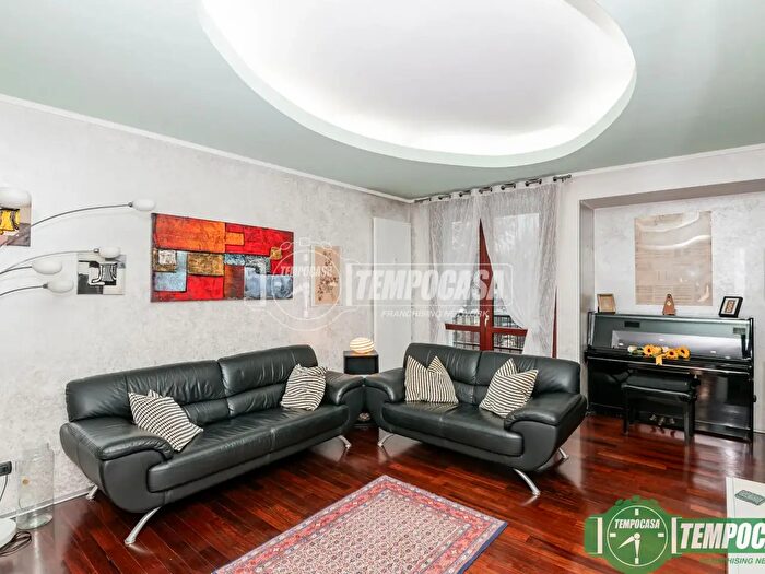 Appartamento quadrilocale in vendita in Via Rodolfo Morandi, San Donato Milanese