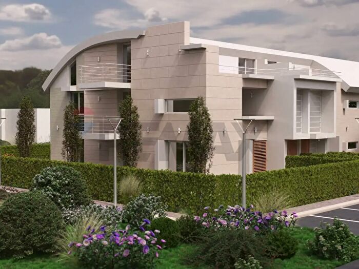 Appartamento trilocale in vendita in Via Alfredo Giovine, Bari