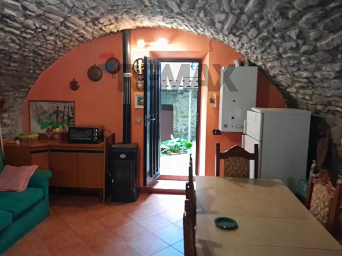 Casa quadrilocale in vendita in Mulazzo