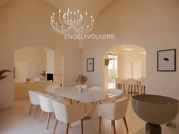 Appartamento con 6 locali in vendita in Via Roma, Alessano
