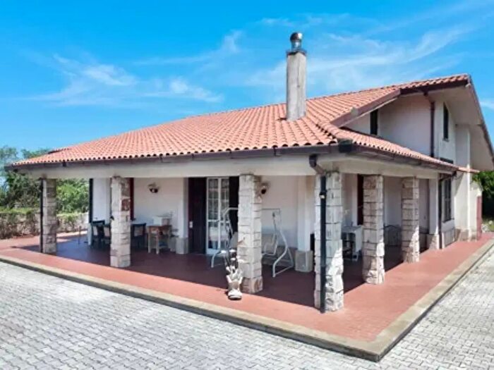 Casa con 6 locali in vendita in Via del Turchino, San Cesareo