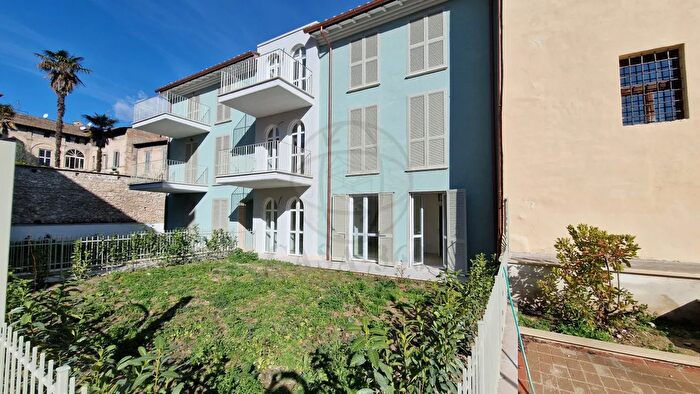 Appartamento quadrilocale in vendita in Via dellArringo, Terni