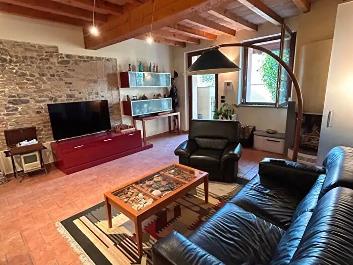 Casa quadrilocale in vendita in Via Augusto Franzoj, Parma