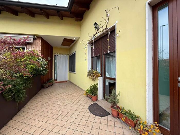 Appartamento trilocale in vendita in Viale Teosa, Chiari