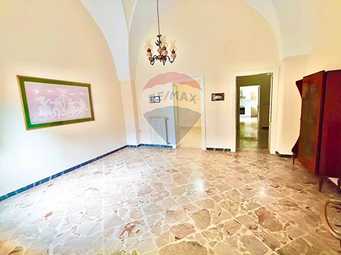 Casa trilocale in vendita in Via Nicolò Piccinni, Latiano