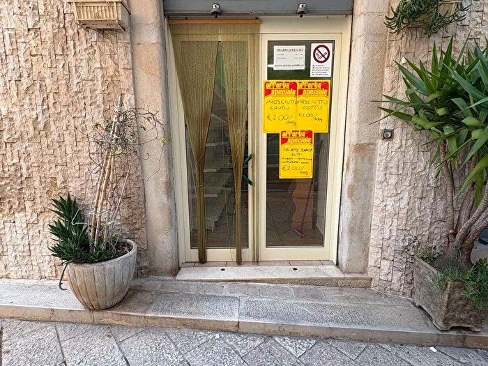 Appartamento monolocale in vendita in Canosa Di Puglia