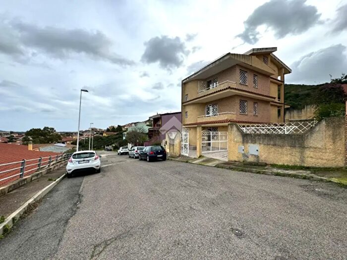 Appartamento trilocale in vendita in Via Mulargia, Muravera