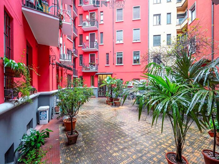 Appartamento bilocale in affitto in Via Cuneo, Frua, Milano