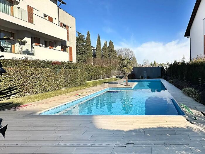 Casa con 5 locali in vendita in Via XVII Marzo, Carnate