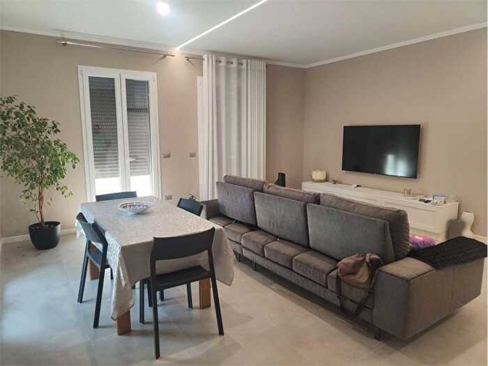 Appartamento quadrilocale in affitto in CORSO GARIBALDI, Centro, Vigasio