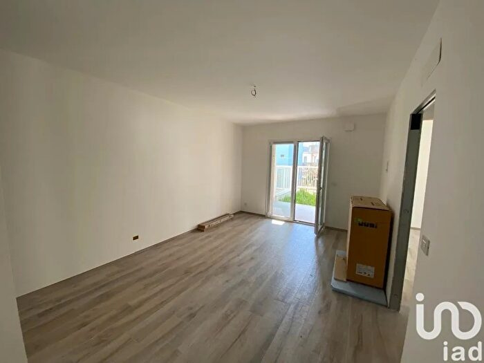 Appartamento con 5 locali in vendita in Via Mazzini, Acquaviva Picena