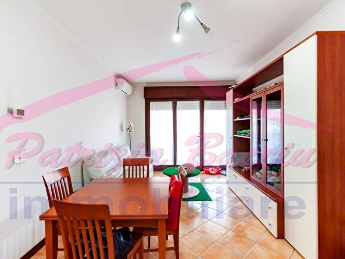 Appartamento bilocale in affitto in Largo Leo Longanesi, Ardeatino Montagnola, Roma