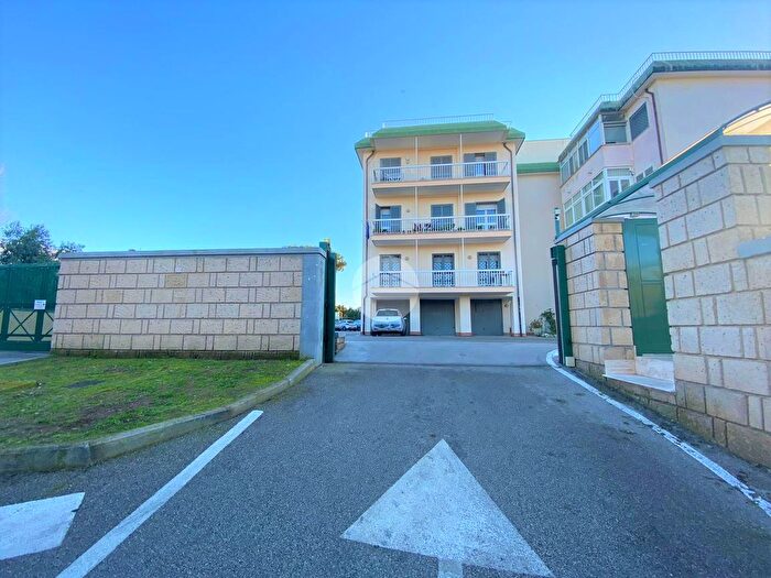 Appartamento quadrilocale in vendita in Via Cupa della Torretta, Bacoli