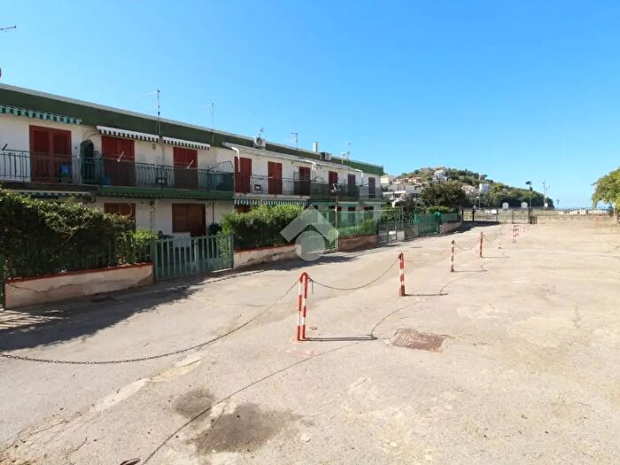 Appartamento trilocale in vendita in Viale Risorgimento, Agropoli
