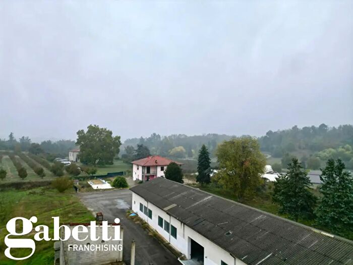 Casa in vendita in Localita' Valgera, Asti