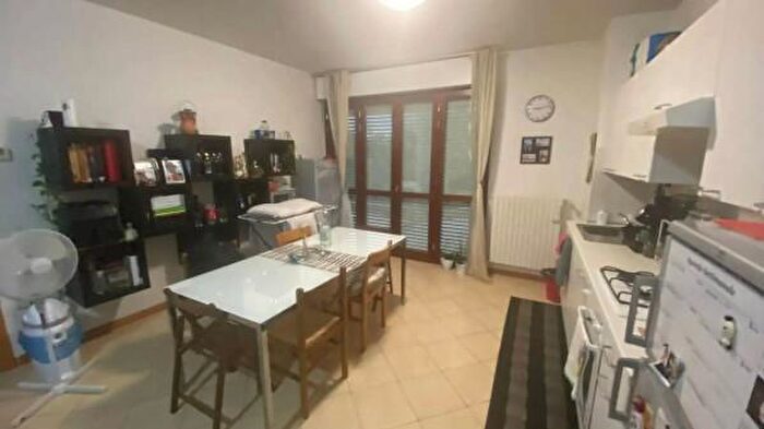 Appartamento bilocale in vendita in Via Francesco Carnevali, Urbino