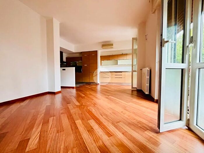 Appartamento trilocale in vendita in Via Duca degli Abruzzi, Monza