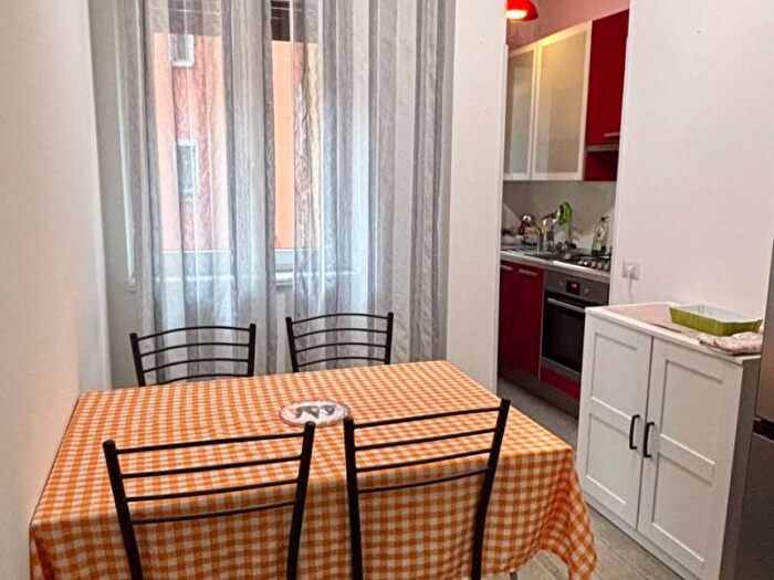 Appartamento trilocale in affitto in Via Marcantonio Colonna, Certosa, Milano