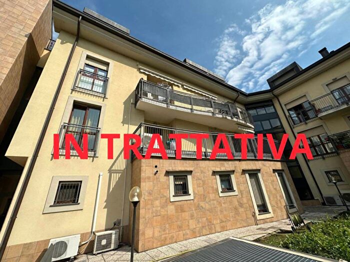 Appartamento bilocale in affitto in Piazza della Repubblica, Centro, Limbiate