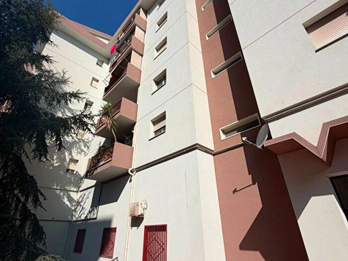 Appartamento quadrilocale in affitto in Via Giuseppe Verdi, Centro, Caltanissetta