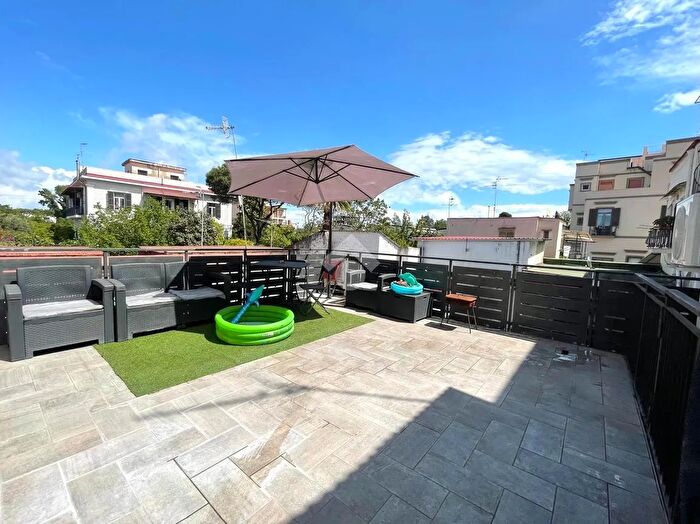 Appartamento trilocale in vendita in Via Salvatore di Giacomo, San Giorgio A Cremano