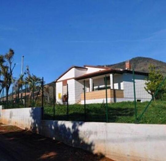 Casa quadrilocale in vendita in Sezze