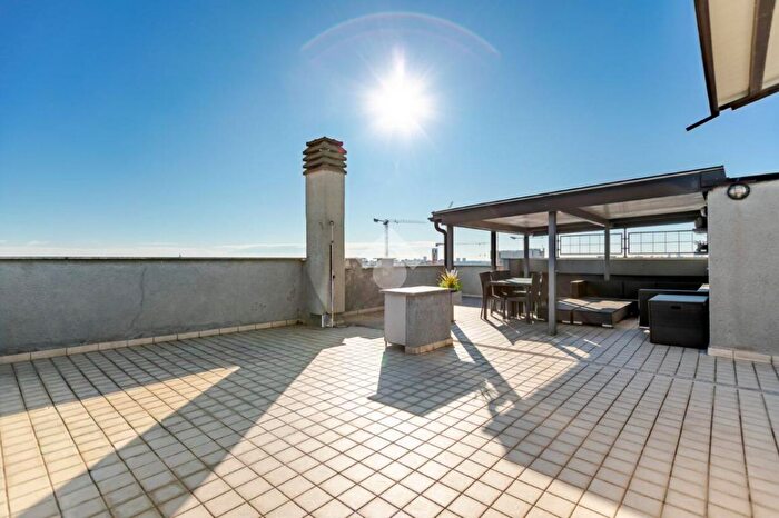 Appartamento trilocale in vendita in Viale a Gramsci, Sesto San Giovanni