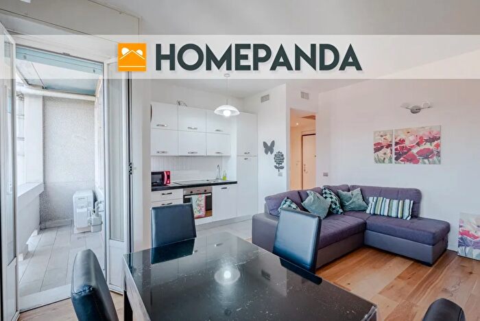 Appartamento bilocale in affitto in Via Francesco Caracciolo, Milano