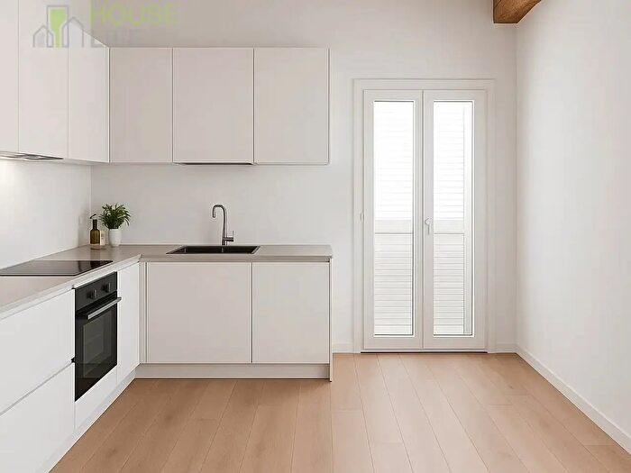 Appartamento trilocale in vendita in Via Roma, Zane