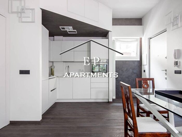 Appartamento bilocale in affitto in Cenisio, Milano