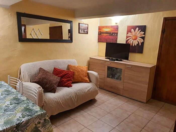 Appartamento trilocale in affitto in Via dei Rossi, Ovile San Francesco, Siena