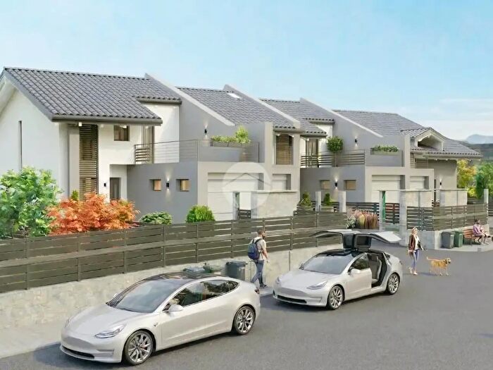 Casa con 6 locali in vendita in Via Aldo Moro, Pianezza