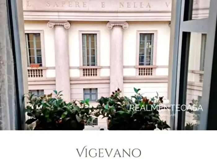 Appartamento trilocale in vendita in Via Benedetto Cairoli, Vigevano