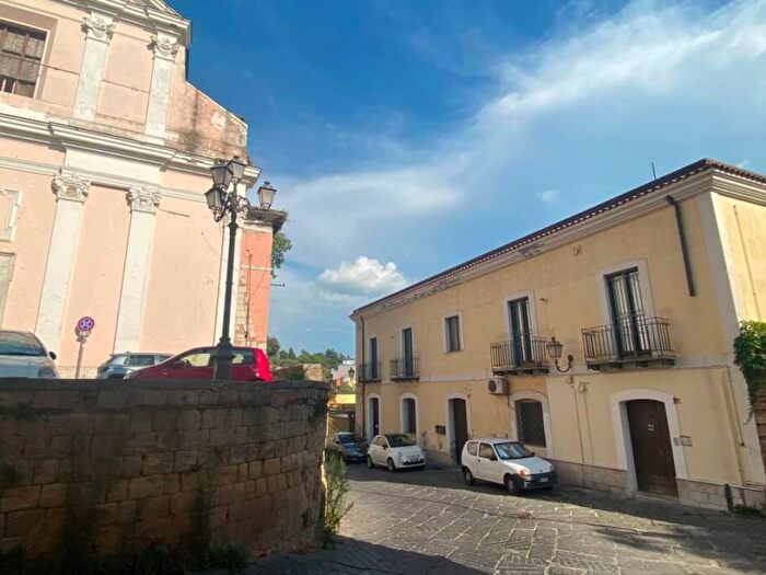 Appartamento trilocale in affitto in Rampa Annunziata, Centro Storico, Benevento