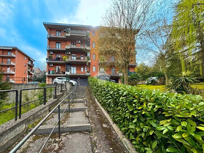 Appartamento trilocale in vendita in Via Giuseppe Verdi, Chieti